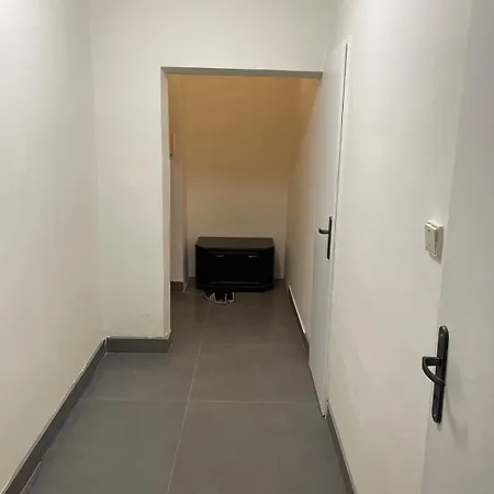 Sabo Komenskeho 58 Apartman *